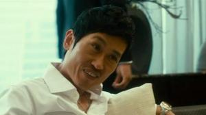 Кадры из фильма Миллионер в бегах / 5baekman bului sanai (2012)