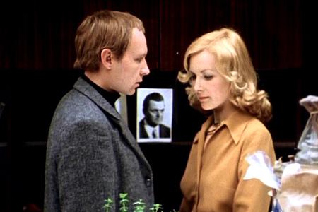 Кадр из фильма Ирония судьбы, или с легким паром! (1975)