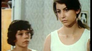 Кадры из фильма Лето у моря / Geschwister (1975)