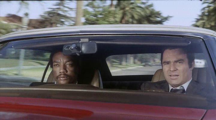 Кадр из фильма Грязное дело / Hustle (1975)