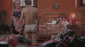 Кадры из фильма Берегись шута / Attenti al buffone (1975)