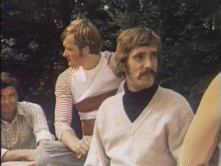 Кадр из фильма Смерть под парусом / Nave zem buras (1976)