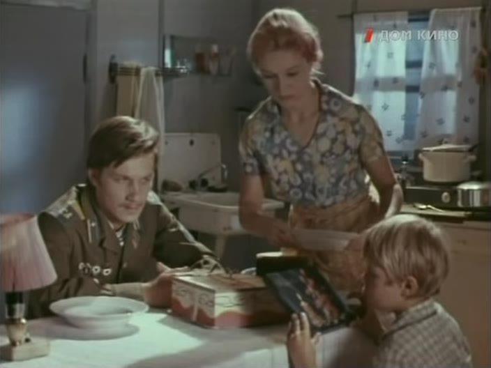 Кадр из фильма Мы вместе, мама (1976)