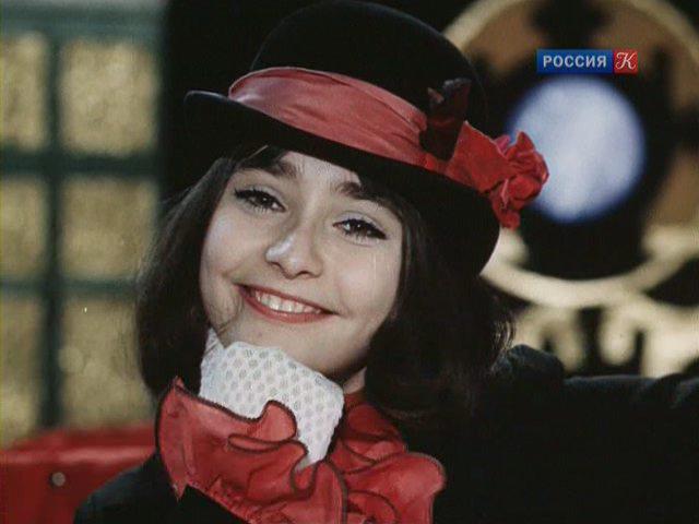 Кадр из фильма Небесные ласточки (1976)
