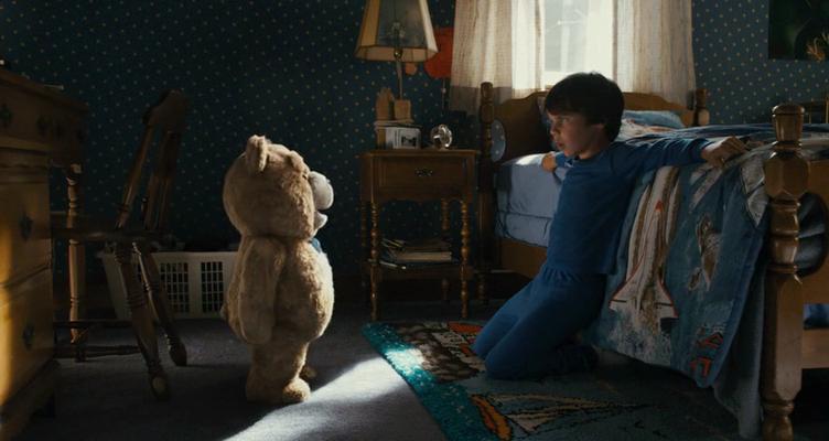 Кадр из фильма Третий лишний / Ted (2012)