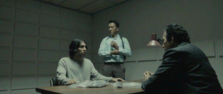 Кадр из фильма Кандалы / Belenggu (2013)