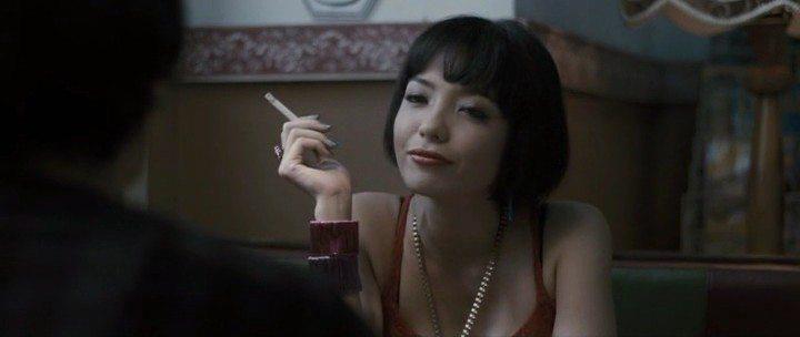 Кадр из фильма Кандалы / Belenggu (2013)