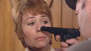 Кадры из фильма Она не только болтает, она всех мочит / Elle cause plus, elle flingue (1972)
