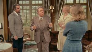 Кадры из фильма Скромное обаяние буржуазии / Le Charme discret de la bourgeoisie (1972)