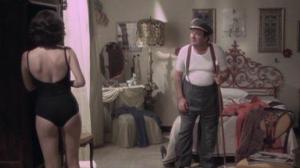 Кадры из фильма Полицейская делает карьеру / La poliziotta fa carriera (1976)