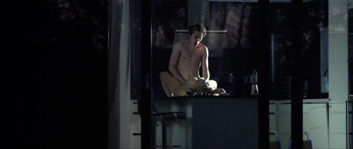 Кадр из фильма Темная вода / Mörkt vatten (2012)
