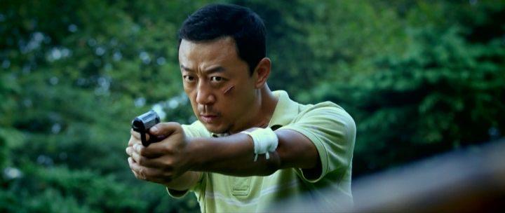 Кадр из фильма Крокодил на миллион долларов / Million Dollar Crocodile (2012)
