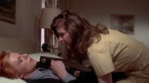 Кадры из фильма Человек, который упал на землю / The Man Who Fell to Earth (1976)