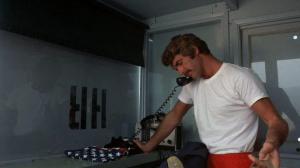 Кадры из фильма Спасатель / Lifeguard (1976)