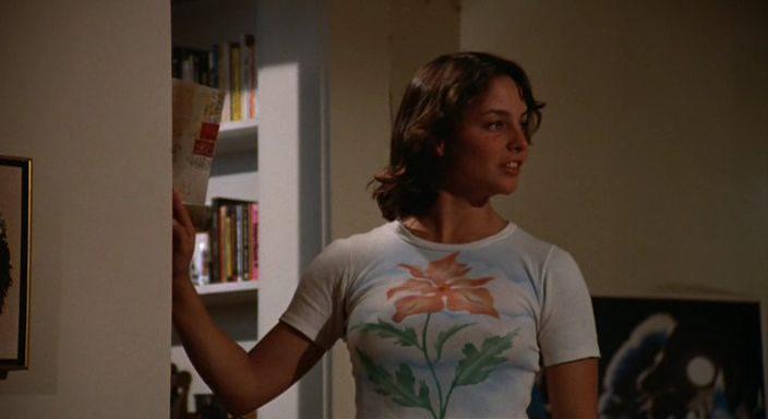 Кадр из фильма Спасатель / Lifeguard (1976)