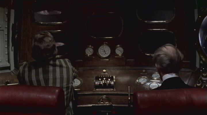 Кадр из фильма Путешествие к центру Земли / At the Earth's Core (1976)