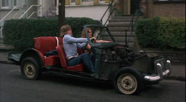 Кадр из фильма Исповедь инструктора по автовождению / Confessions of a Driving Instructor (1976)