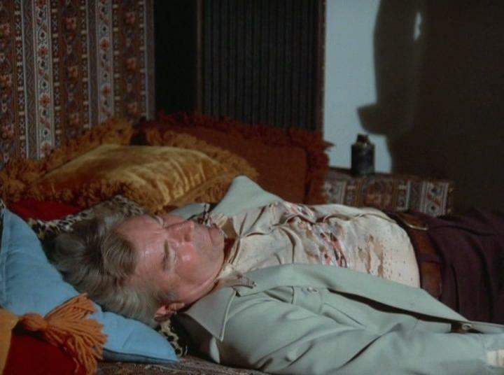 Кадр из фильма Коломбо: Фатальный выстрел / Columbo: Fade in to Murder (1976)
