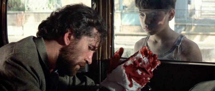 Кадр из фильма Женщина в окне / Une femme à sa fenêtre (1976)