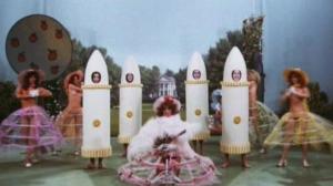 Кадры из фильма Первый нудистский мюзикл / The First Nudie Musical (1976)