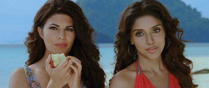 Кадр из фильма Полный дом 2 / Housefull 2 (2012)