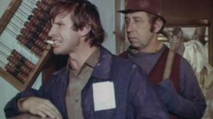 Кадры из фильма У нас новенькая (1977)