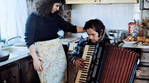 Кадры из фильма Строшек / Stroszek (1977)