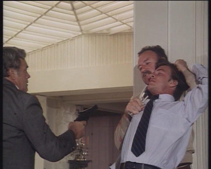 Кадр из фильма Принцип Домино / The Domino Principle (1977)