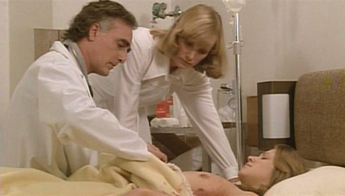 Кадр из фильма Бешеная / Rabid (1977)