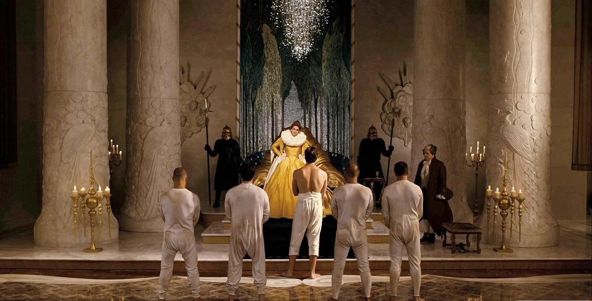 Кадр из фильма Белоснежка: Месть гномов / Mirror Mirror (2012)