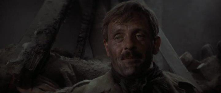 Кадр из фильма Мост слишком далеко / A Bridge Too Far (1977)