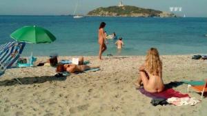 Кадры из фильма В десяти минутах от нудистов / A dix minutes des naturistes (2012)