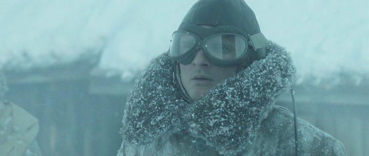 Кадр из фильма Снежная тюрьма / Into the White (2012)