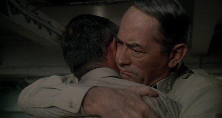 Кадр из фильма МакАртур / MacArthur (1977)