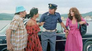 Кадры из фильма Медсестра на военном обходе / La soldatessa alla visita militare (1977)