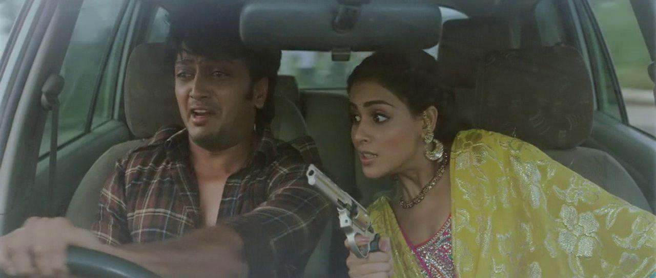 Кадр из фильма Чувствую любовь к тебе / Tere Naal Love Ho Gaya (2012)