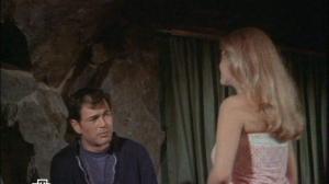 Кадры из фильма Каскадеры / Stunts (1977)