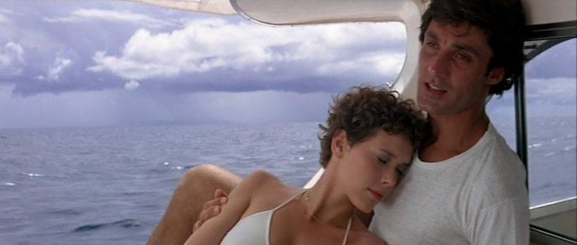 Кадр из фильма Прощай, Эммануэль / Goodbye Emmanuelle (1977)
