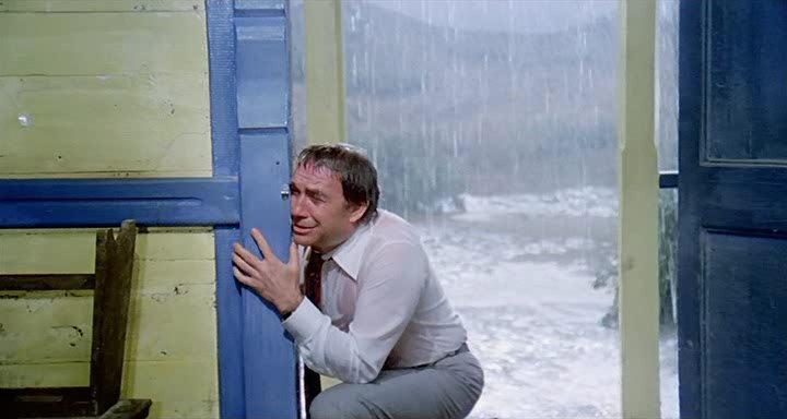 Кадр из фильма Пляжный домик / Casotto (1977)