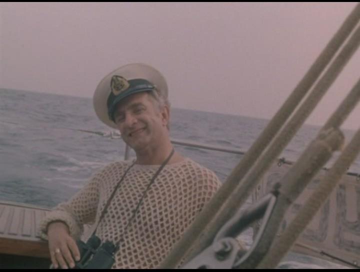 Кадр из фильма По улицам комод водили (1978)