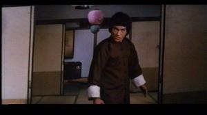Кадры из фильма Последний кулак ярости / Choihui jeongmumun (1977)