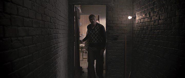 Кадр из фильма Когда гаснет свет / When the Lights Went Out (2012)