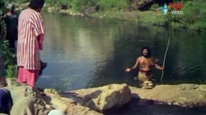 Кадры из фильма Океан милости / Karunamayudu (1978)