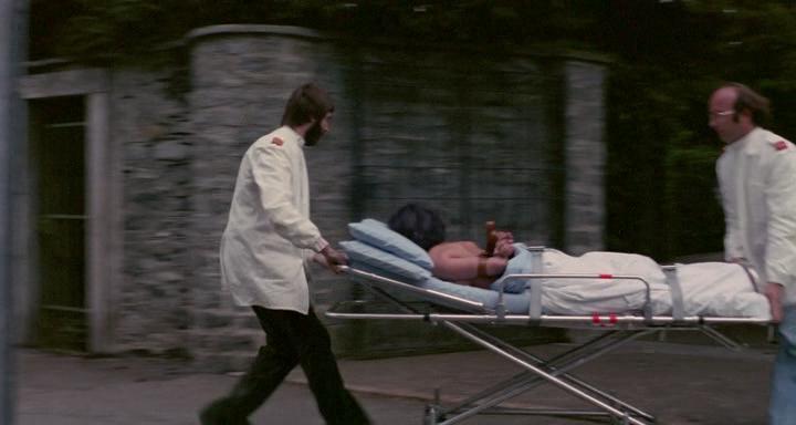 Кадр из фильма Куколки за колючей проволокой / Frauen ohne Unschuld (1978)