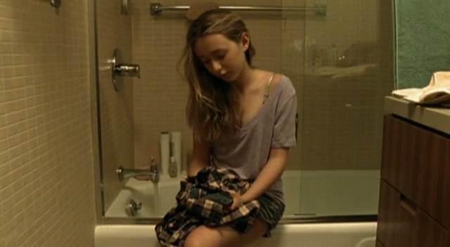 Кадр из фильма Никто не уходит / Nobody Walks (2012)