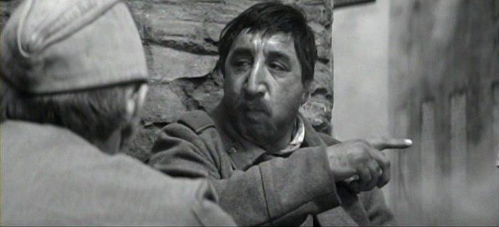Кадр из фильма Солдат и слон (1978)