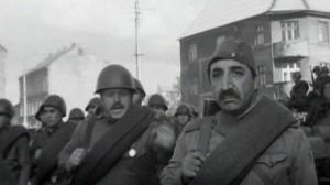 Кадры из фильма Солдат и слон (1978)