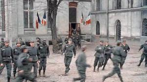 Кадры из фильма Подземный вход в женский пансион / Les bidasses au pensionnat (1978)