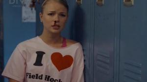 Кадры из фильма Молчание до гроба / Sexting in Suburbia (2012)