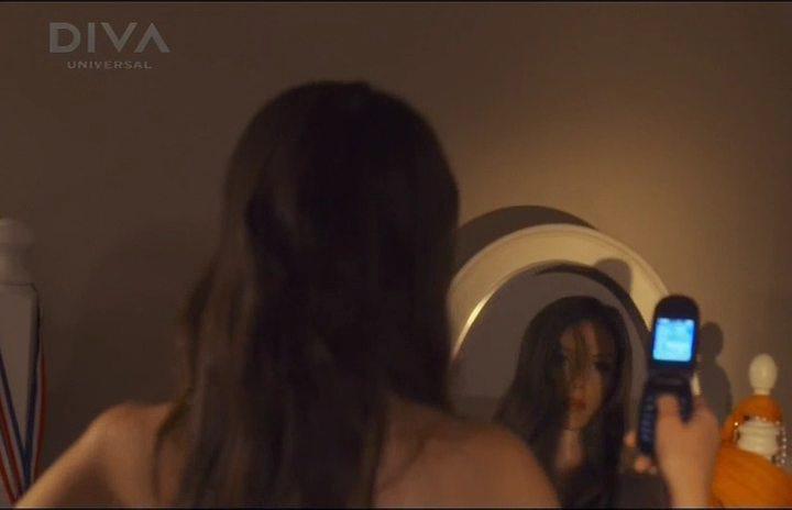 Кадр из фильма Молчание до гроба / Sexting in Suburbia (2012)